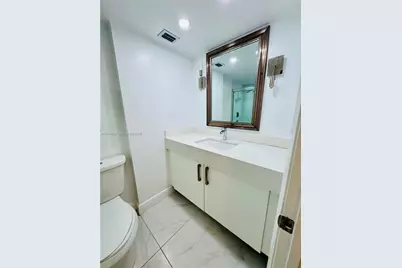 18041 Biscayne Blvd #1605, Aventura, FL 33160 - Photo 29