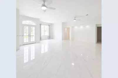 5513 Palmetto Dr, Fort Pierce, FL 34982 - Photo 5