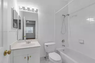 5670 NW 116th Ave, Doral, FL 33178 - Photo 15