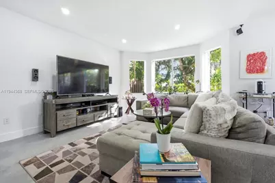 11372 NW 72nd Ter, Doral, FL 33178 - Photo 7