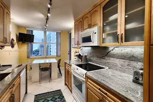 2751 S Ocean Dr, Hollywood, FL 33019 - Photo 27