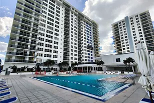 2751 S Ocean Dr, Hollywood, FL 33019 - Photo 39