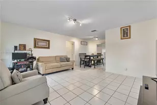 5011 NW 51st St, Tamarac, FL 33319 - Photo 5