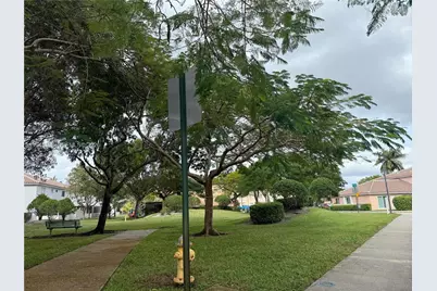 823 NW 208th Ter #823, Pembroke Pines, FL 33029 - Photo 21