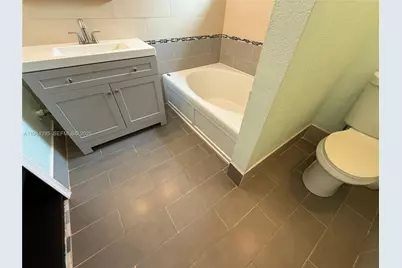 823 NW 208th Ter #823, Pembroke Pines, FL 33029 - Photo 11