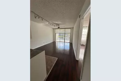 9330 Lagoon Pl #201, Davie, FL 33324 - Photo 3
