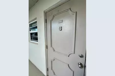 9330 Lagoon Pl #201, Davie, FL 33324 - Photo 17