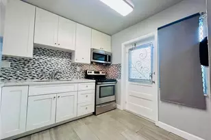 2300 Park Ln, Hollywood, FL 33021 - Photo 7