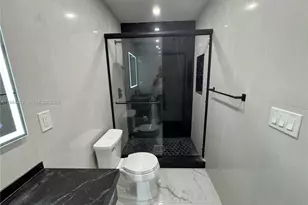 8600 Taft St, Pembroke Pines, FL 33024 - Photo 27