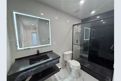 8600 Taft St, Pembroke Pines, FL 33024 - Photo 29