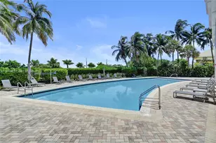 6515 Collins Ave, Miami Beach, FL 33141 - Photo 25