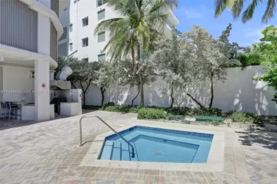 6515 Collins Ave #1806, Miami Beach, FL 33141 - Photo 27