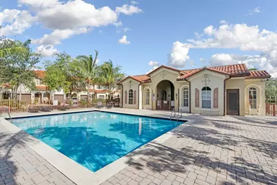 1048 NE 208th St, Miami, FL 33179 - Photo 1