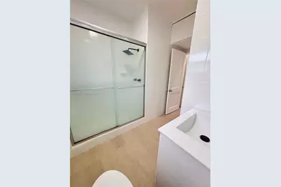 2035 NW 26th St #0, Miami, FL 33142 - Photo 19