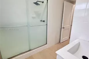 2035 NW 26th St, Miami, FL 33142 - Photo 19