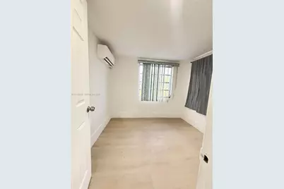 2035 NW 26th St #0, Miami, FL 33142 - Photo 15