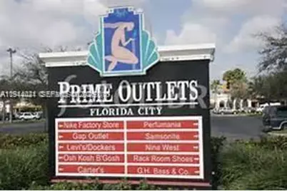 2884 SE 2 Dr, Homestead, FL 33033 - Photo 23