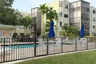 8951 N New River Canal Rd, Plantation, FL 33324 - Photo 3