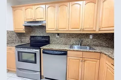 8951 N New River Canal Rd #2D, Plantation, FL 33324 - Photo 11