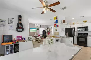 357 NE 35th Ter, Homestead, FL 33033 - Photo 13