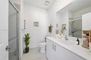 19080 SW 133rd Ct, Miami, FL 33177 - Photo 17