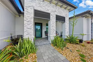 19080 SW 133rd Ct, Miami, FL 33177 - Photo 3