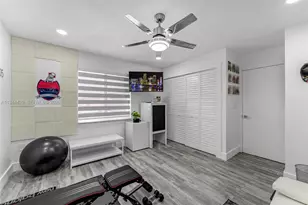 942 NW 133rd Ct, Miami, FL 33182 - Photo 25