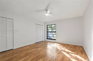 9740 NW 10th St, Pembroke Pines, FL 33024 - Photo 25