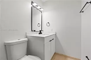 9740 NW 10th St, Pembroke Pines, FL 33024 - Photo 29