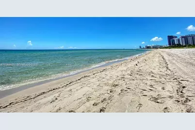 2600 Collins #508, Miami Beach, FL 33140 - Photo 23