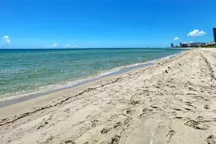 2600 Collins, Miami Beach, FL 33140 - Photo 23