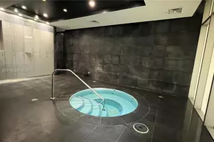 55 SE 6th St, Miami, FL 33131 - Photo 41