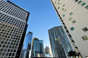 55 SE 6th St, Miami, FL 33131 - Photo 45