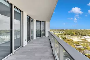 17301 Biscayne Blvd, North Miami Beach, FL 33160 - Photo 15