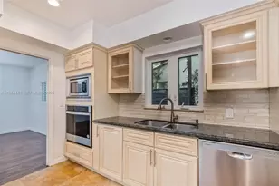 680 NE 57th St, Miami, FL 33137 - Photo 27