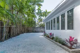 680 NE 57th St, Miami, FL 33137 - Photo 35