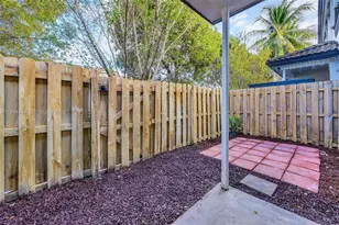 2233 SE 24th Pl, Homestead, FL 33035 - Photo 21