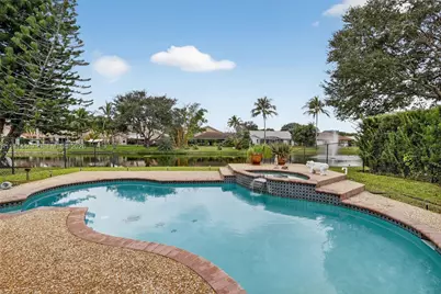 9481 Oak Grove Cir, Davie, FL 33328 - Photo 35