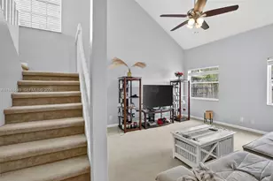 9481 Oak Grove Cir, Davie, FL 33328 - Photo 9