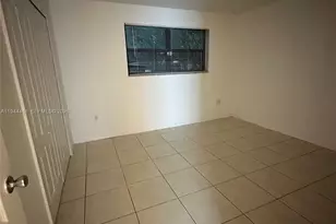 8401 NW 8th St, Miami, FL 33126 - Photo 5