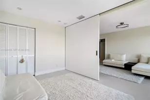 300 Diplomat Pkwy, Hallandale Beach, FL 33009 - Photo 27