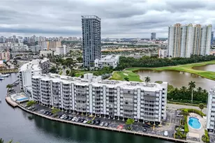 300 Diplomat Pkwy, Hallandale Beach, FL 33009 - Photo 35