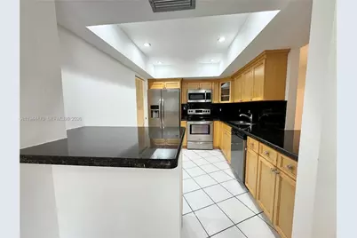 2001 S Saint Andrews Rd #121, Hollywood, FL 33021 - Photo 31