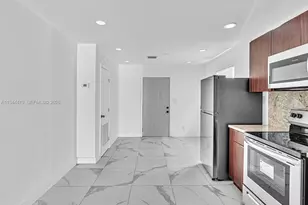 5424 Pembroke Rd, West Park, FL 33021 - Photo 7