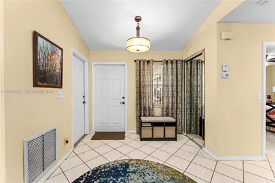 5329 Garrett Ln, West Palm Beach, FL 33417 - Photo 13