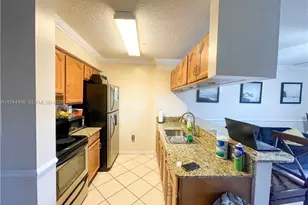 470 S Park Rd, Hollywood, FL 33021 - Photo 1