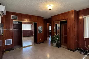 500 SW 39th Ct, Miami, FL 33134 - Photo 9