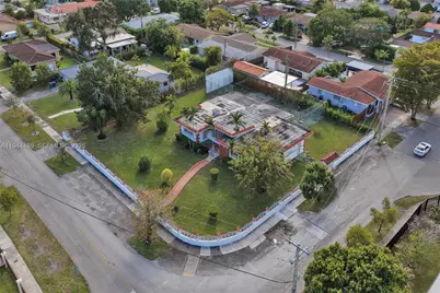 500 SW 39th Ct, Miami, FL 33134 - Photo 13