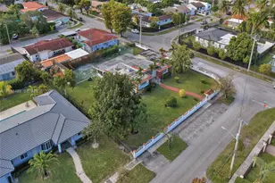 500 SW 39th Ct, Miami, FL 33134 - Photo 19