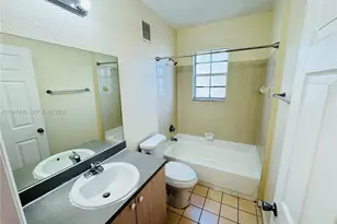 705 Belmont Ln, North Lauderdale, FL 33068 - Photo 13